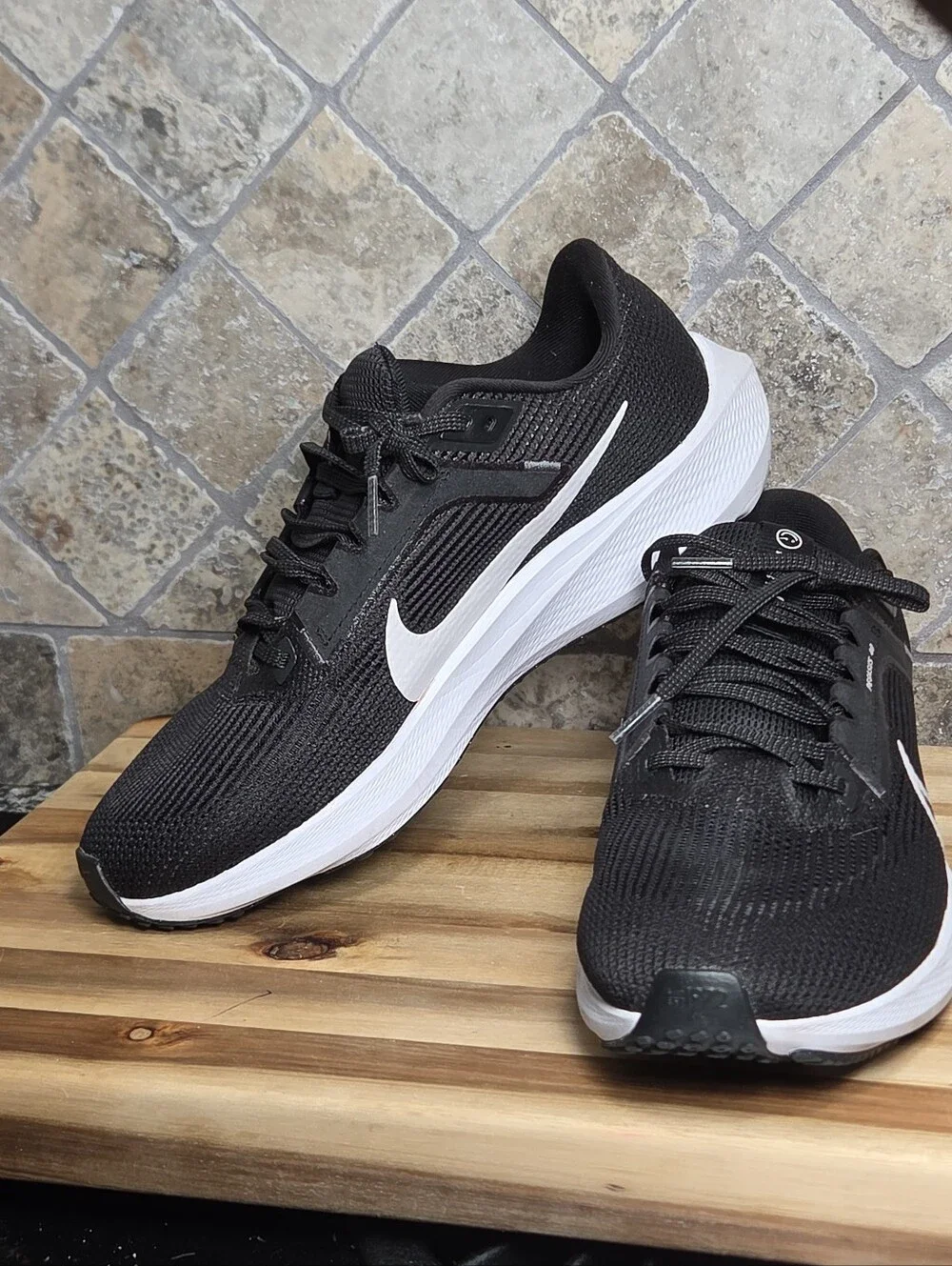 Nike Air Zoom Pegasus 40 Black White Running Sneakers DV3854-001 Women's 11 M